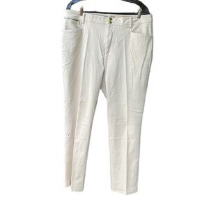 Lauren Ralph  Lauren size 16 khaki straight leg ankle pants 28” inseam.